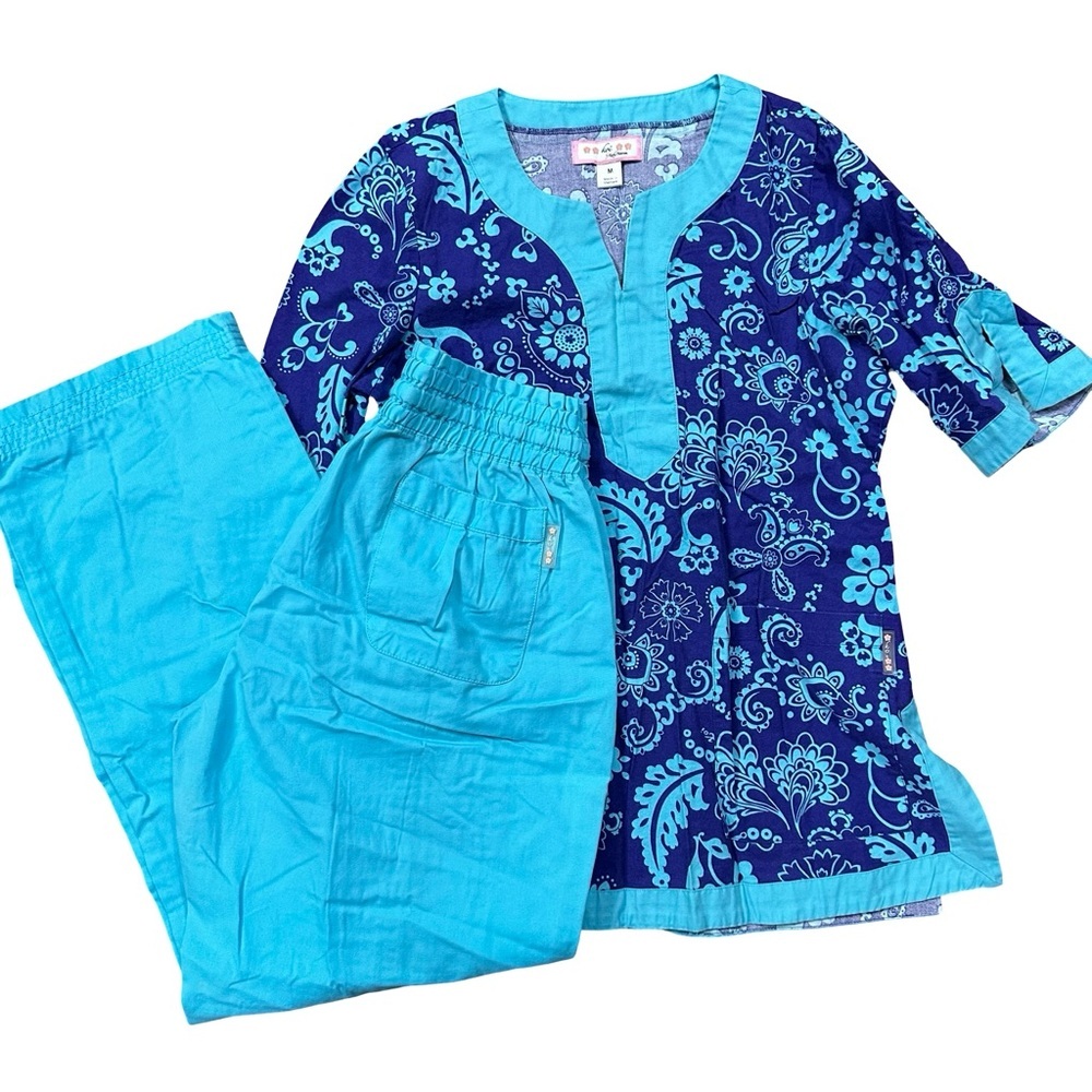 Koi by Kathy Peterson Blue Cotton Floral Paisley Scrub Set Size Medium/Large